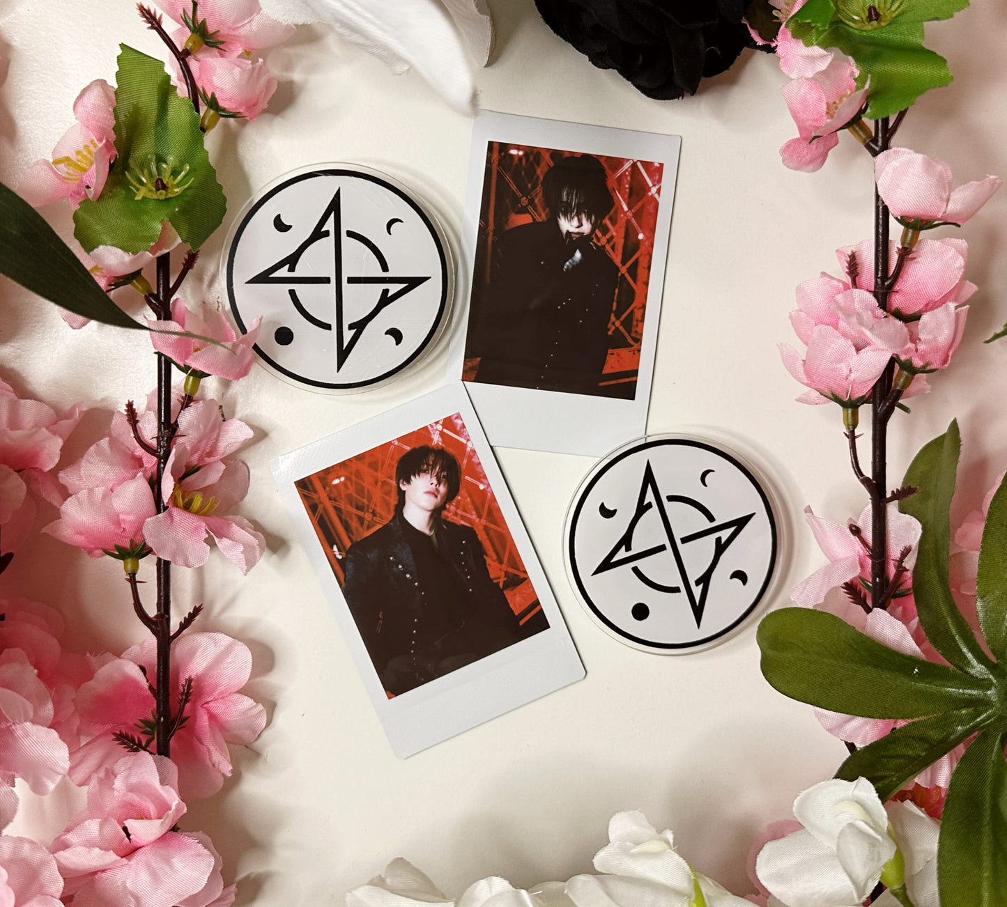 ATEEZ “Captain“ Acrylic Phone Grip