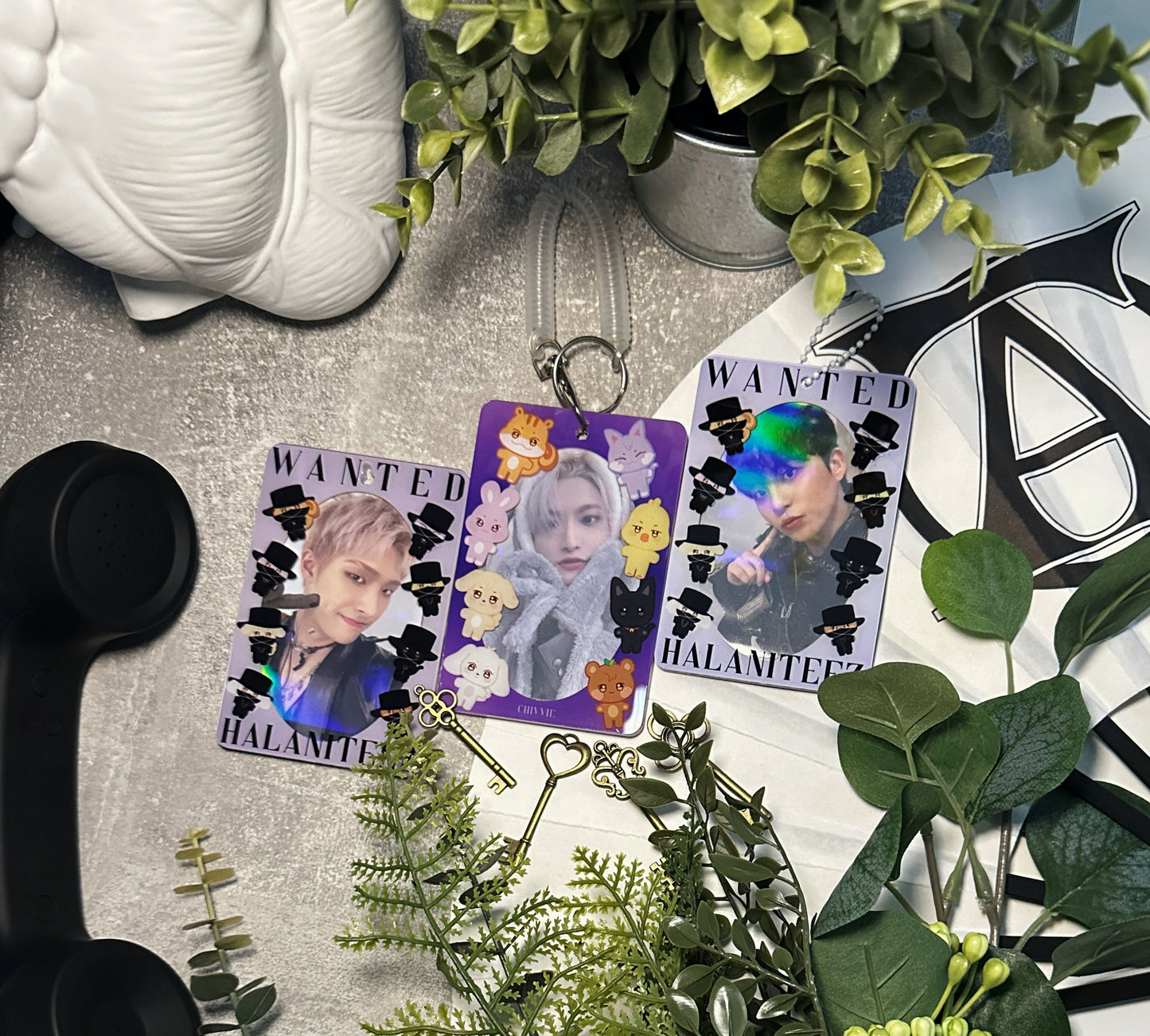"HALANITEEZ" Acrylic Photocard Holder