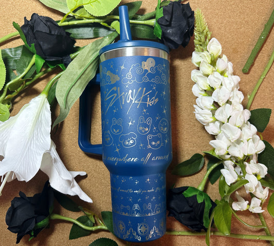 STRAY KIDS 40oz Quencher Tumbler [blue]