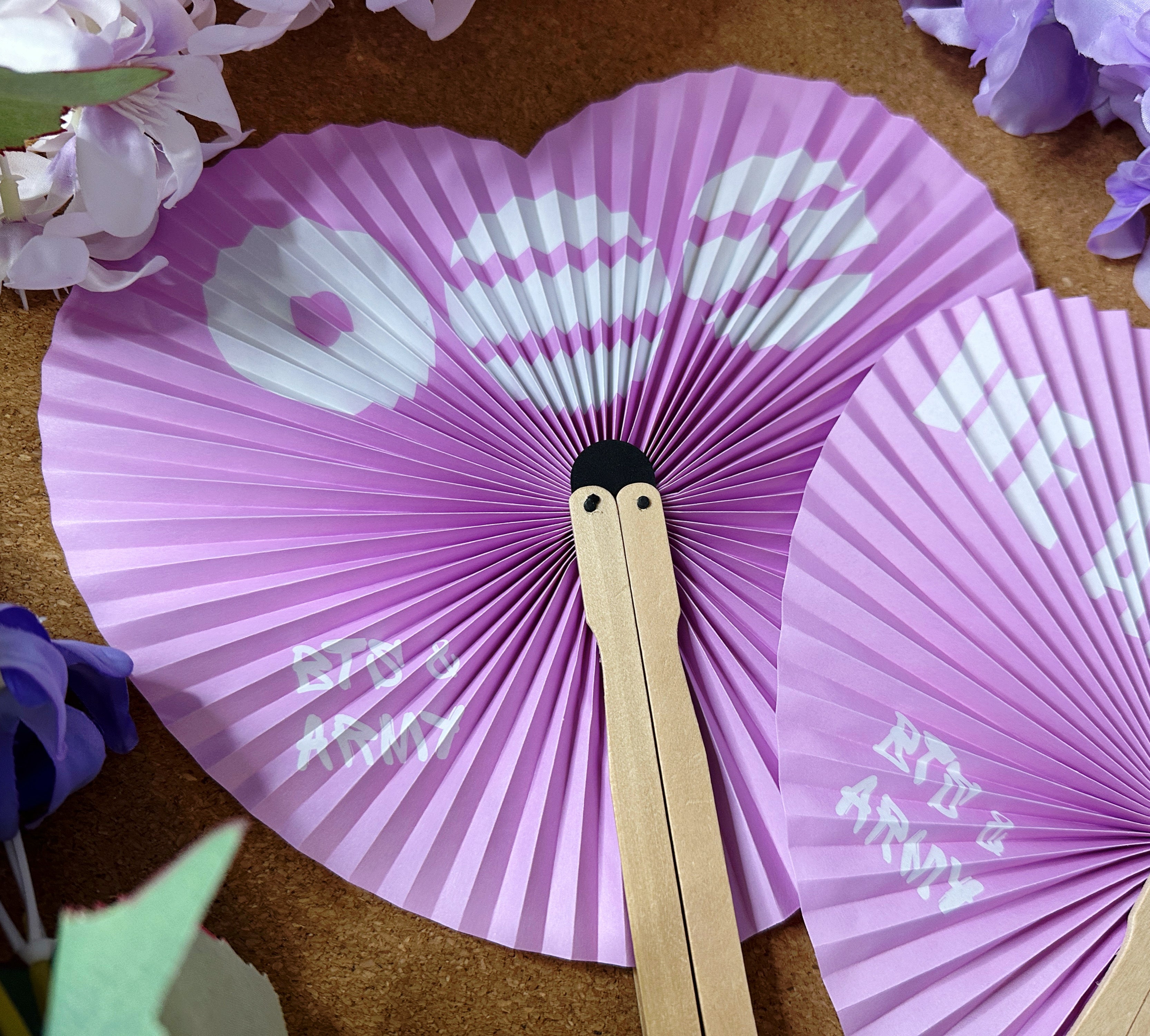 BTS “ARIRANG“ Tour Europe 2026 Handfan [Purple] – K-Pop Essentials