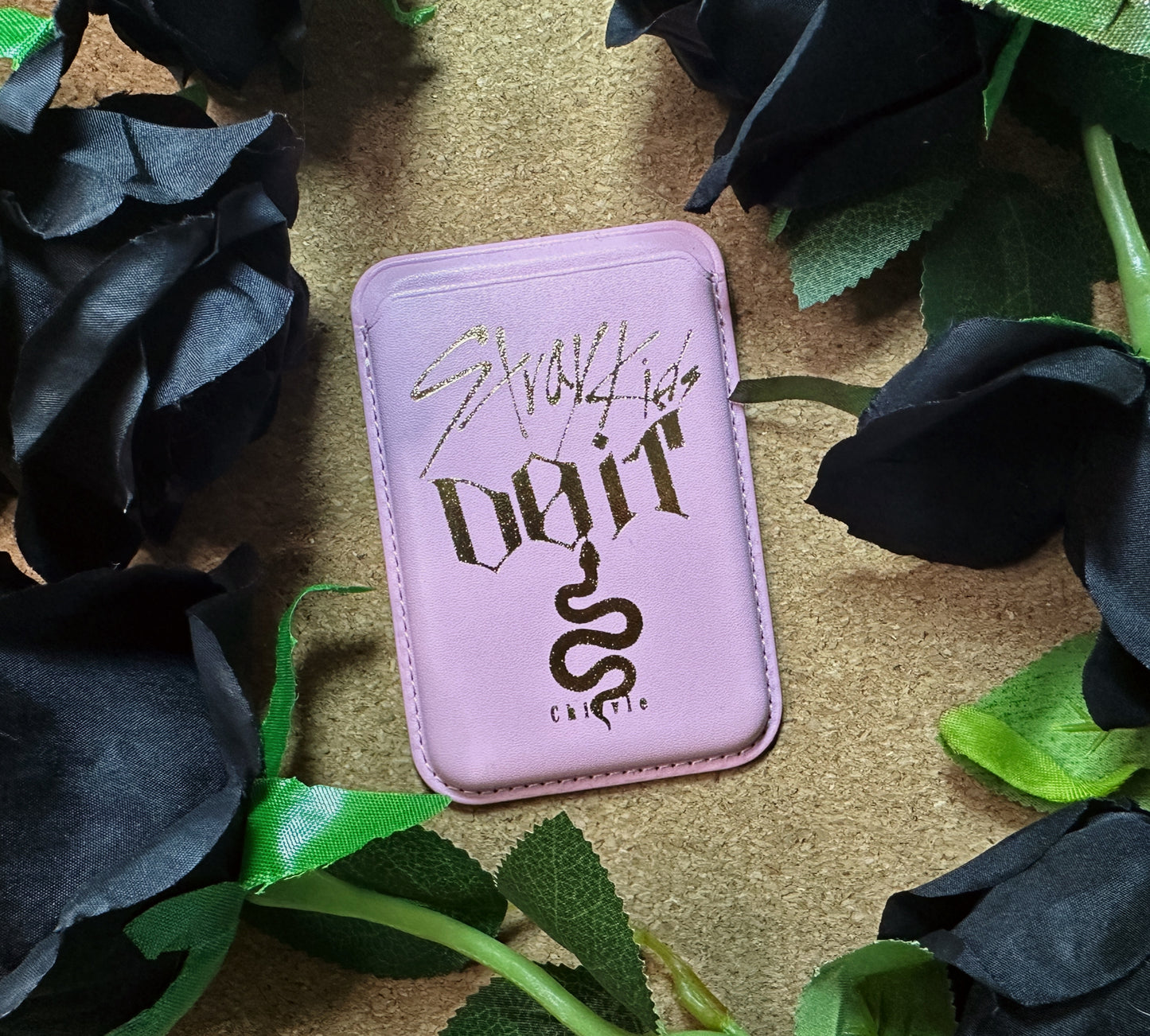 SKZ “Do It“ Magnetic Phone Wallets [pink]