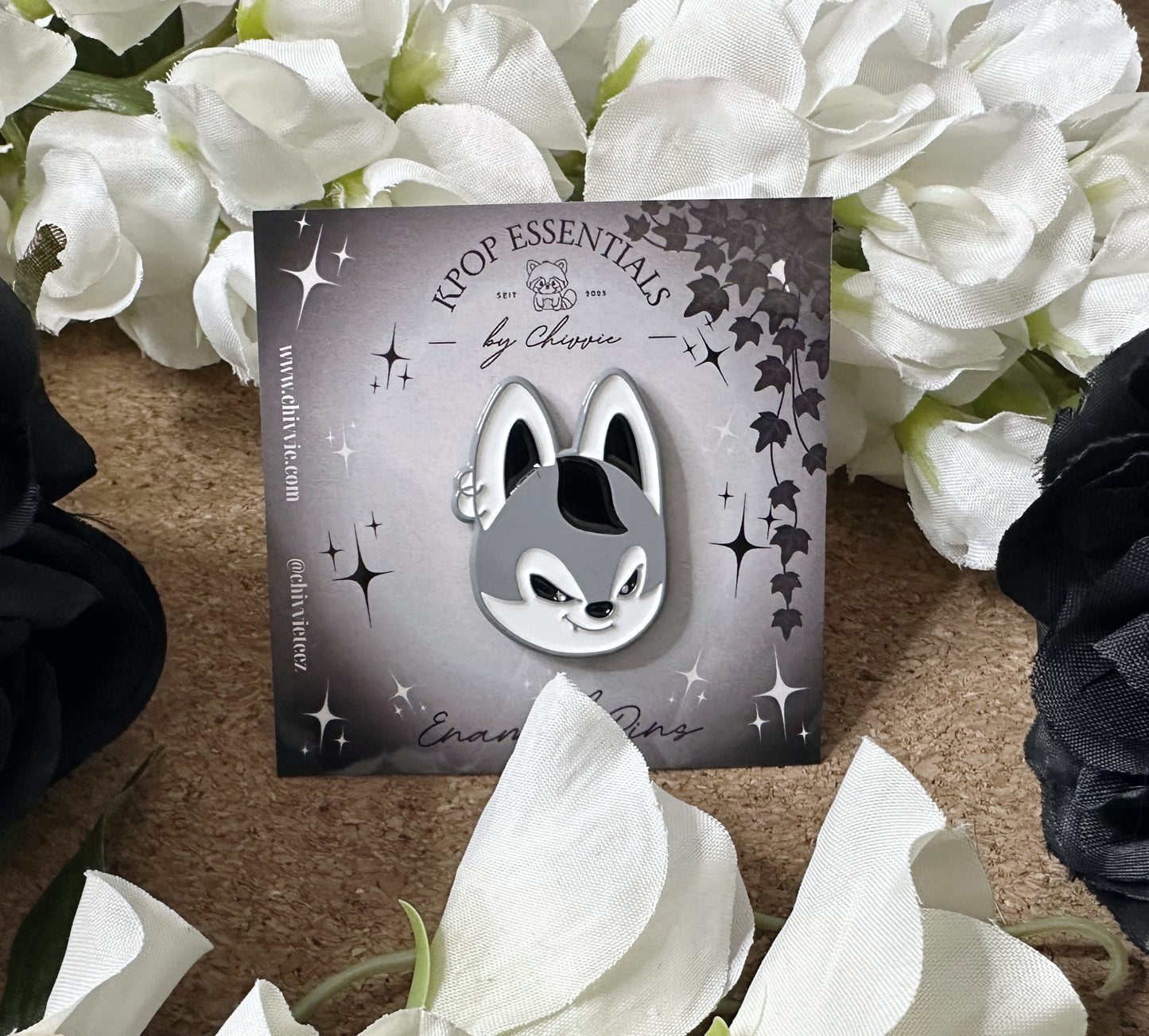 SKZ Evil Skzoo Enamel Pins [black/white]