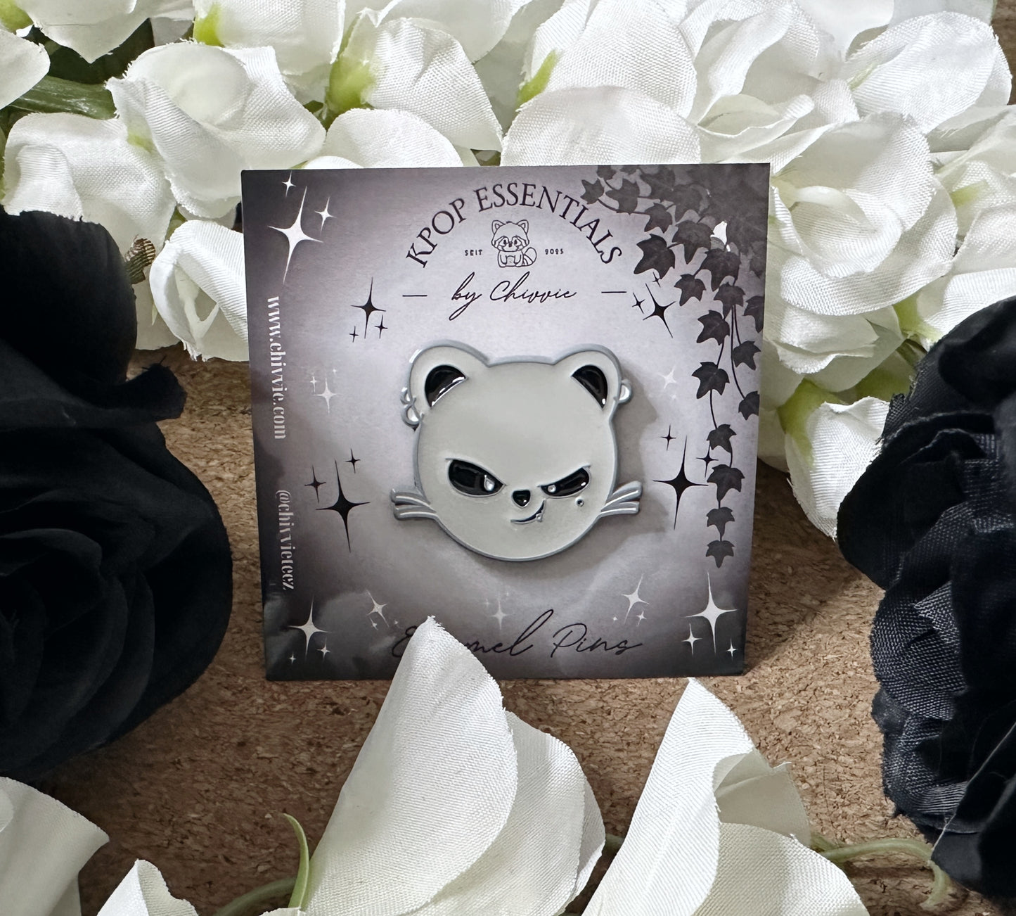 SKZ Evil Skzoo Enamel Pins [black/white]